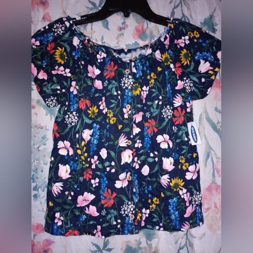 Old navy floral shirt